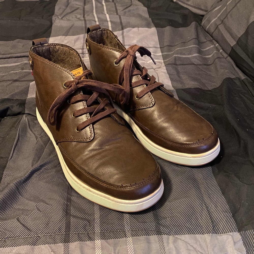 Levi’s Hightop Dress Shoes (Brown / 11)